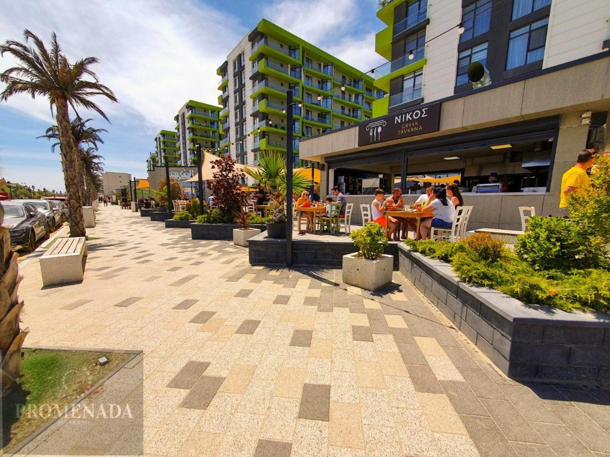 Coral Aparthotel Pool & Spa Mamaia Nord Năvodari Extérieur photo